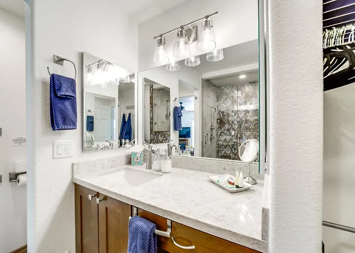 Walk To Trails! Casita W/ Fire Pit & Views Holiday home