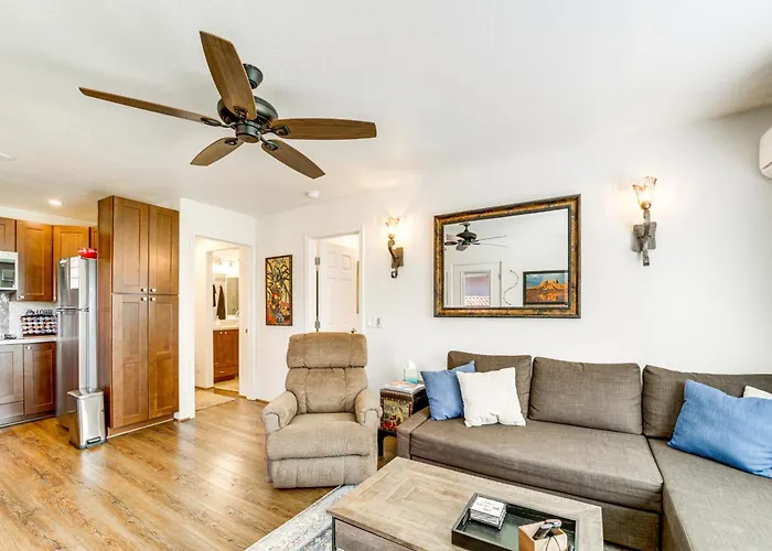 Holiday home Walk To Trails! Casita W/ Fire Pit & Views